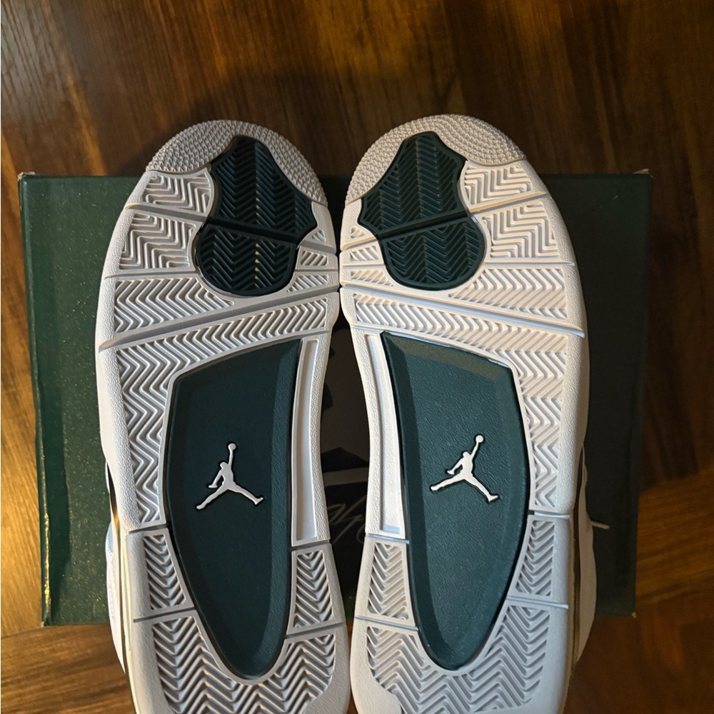 Jordan Retro 4; White and Oxidized Green Sneakers - Picture 3 of 7